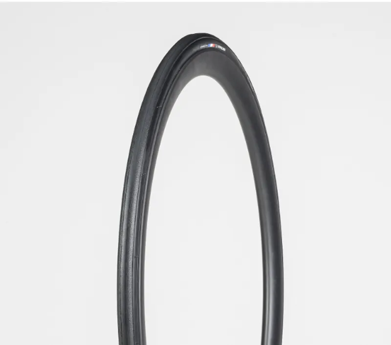 Bontrager R1 Hard Case Lite 700c Road Tyre in Black